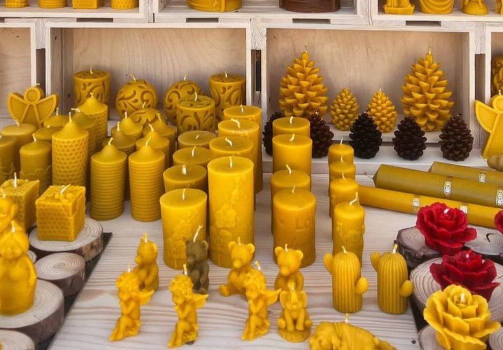 Świece z wosku pszczelego - dlaczego warto je kupić?