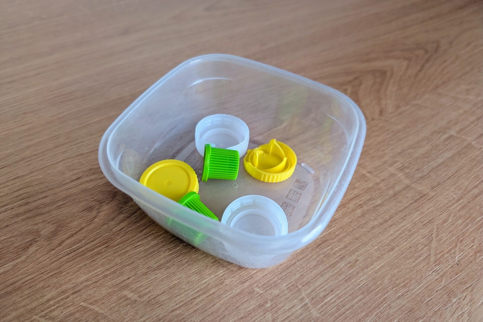 Zbiórki plastikowych nakrętek - czy nadal mają sens?