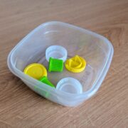 Zbiórki plastikowych nakrętek - czy nadal mają sens?